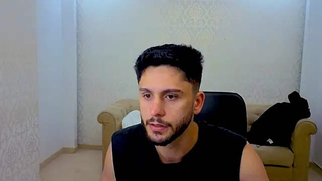Snapshot of TroyWadee chatting on May 2026 05:05:02 AM TroyWadee online show from May 2026 05:05:02 AM