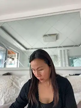 Snapshot of xiaoyun-10 chatting on May 2026 08:24:01 AM xiaoyun-10 online show from May 2026 08:24:01 AM