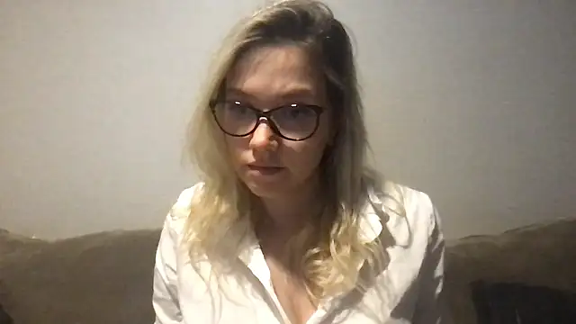 Precious Eva online show from May 2026 01:08:02 PM