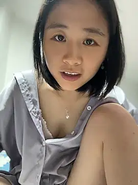 Snapshot of Iridessa- chatting on June 2026 09:59:01 AM Iridessa- online show from June 2026 09:59:01 AM