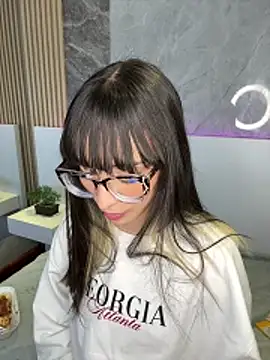 EmiliaBell  online show from May 2026 03:56:02 AM