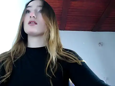 Valery Salmons online show from May 2026 03:32:02 PM