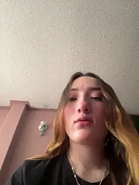 Valery Salmons online show from July 2026 12:33:01 PM