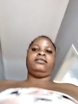 Snapshot of JuicyHoney_01 chatting on July 2026 05:52:02 AM JuicyHoney 01 online show from July 2026 05:52:02 AM