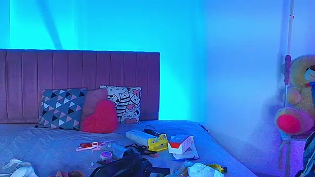 mia gyutarouwu online show from June 2026 12:10:02 PM