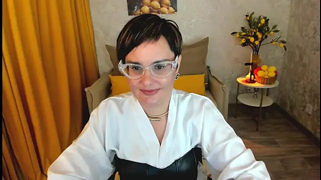 MayaNoire online show from June 2026 08:25:02 PM