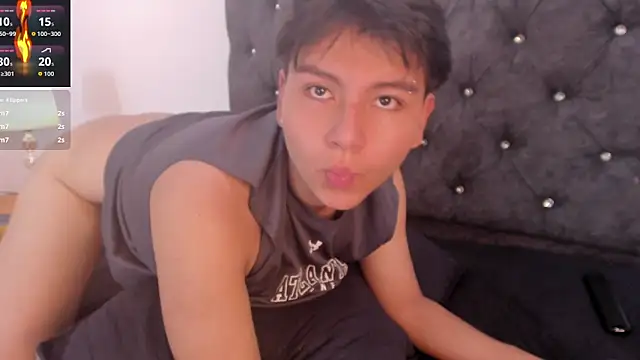 Snapshot of _maximo_1 chatting on June 2026 06:27:02 PM maximo 1 online show from June 2026 06:27:02 PM