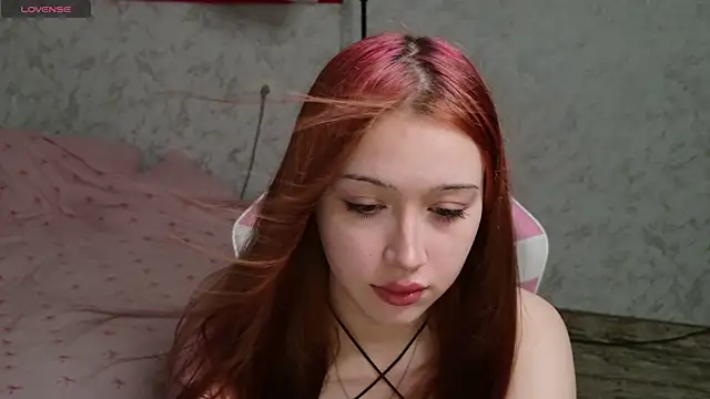 Snapshot of Luvellia chatting on June 2026 05:40:01 AM Luvellia online show from June 2026 05:40:01 AM