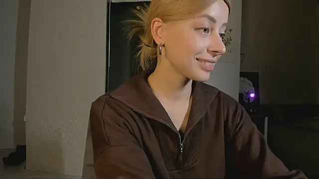 Jane Bright online show from March 2025 11:28:02 PM