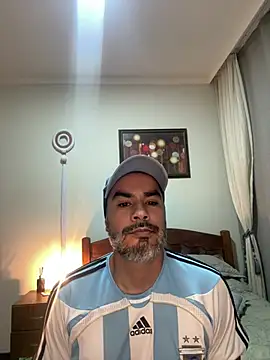 Snapshot of BUNDAHOT22 chatting on June 2026 01:33:02 PM BUNDAHOT22 online show from June 2026 01:33:02 PM