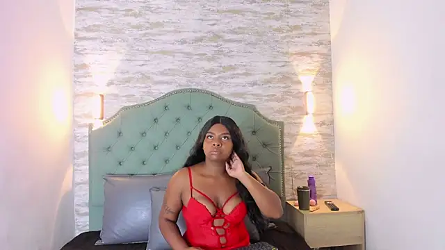 Snapshot of DannaWhisper chatting on May 2026 11:39:01 AM DannaWhisper online show from May 2026 11:39:01 AM