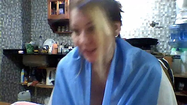 Snapshot of AllisonLove2 chatting on July 2026 02:08:01 AM AllisonLove2 online show from July 2026 02:08:01 AM