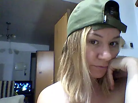 AllisonLove2 online show from June 2026 01:39:01 AM