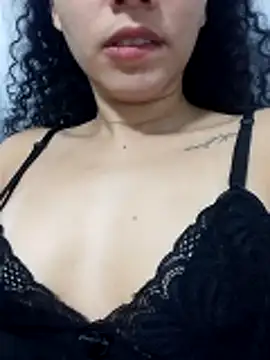 Snapshot of venuseyes25 chatting on June 2026 06:07:02 AM venuseyes25 online show from June 2026 06:07:02 AM