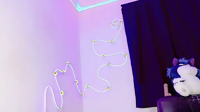 everlin 01 online show from June 2026 12:32:02 AM