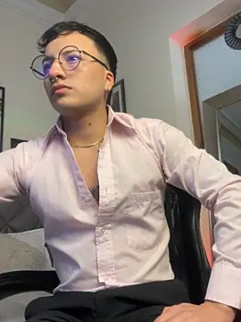 Dereck Klain online show from May 2026 07:43:02 PM