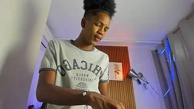 Afrowayuu online show from June 2026 05:46:01 PM