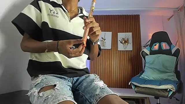 Afrowayuu online show from May 2026 05:55:01 PM