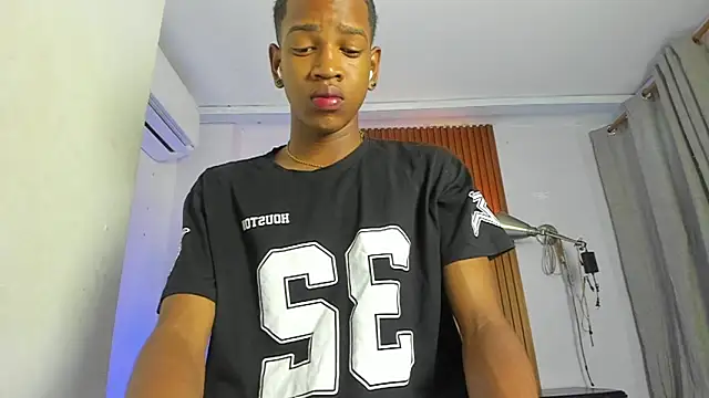Afrowayuu online show from July 2026 10:59:01 AM