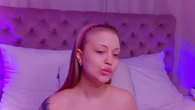 DorissHilton online show from May 2026 06:05:01 PM