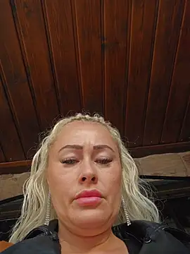 MILFBARBY online show from October 2025 07:09:02 AM