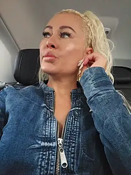 MILFBARBY online show from September 2025 07:14:01 AM