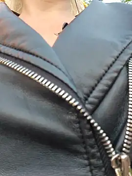 MILFBARBY online show from October 2025 07:09:01 AM