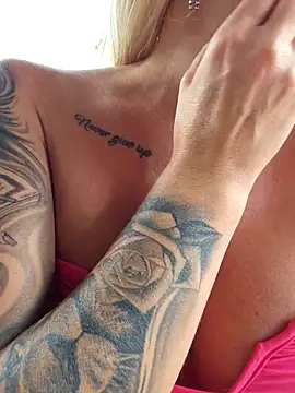 MILFBARBY online show from September 2025 03:55:01 PM