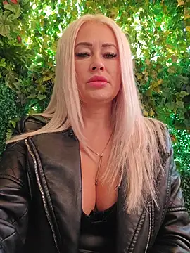 MILFBARBY online show from November 2025 08:08:01 AM