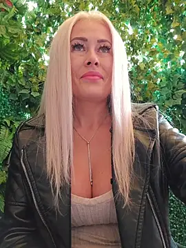 MILFBARBY online show from October 2025 08:04:02 AM