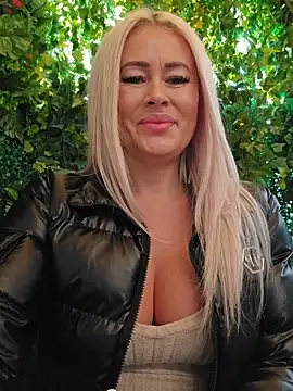 MILFBARBY online show from November 2025 07:46:01 AM