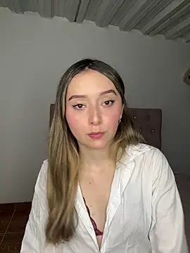 Sarisloves online show from May 2026 03:48:02 AM