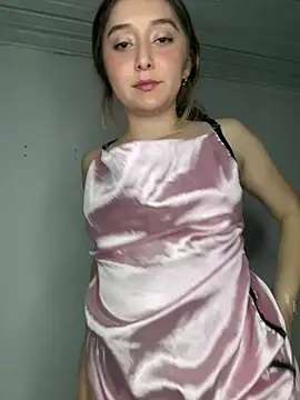 Sarisloves online show from June 2026 02:24:02 AM