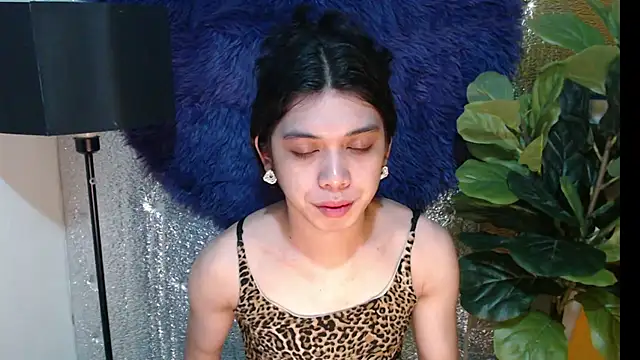 RoseAmarie online show from May 2026 12:33:02 PM