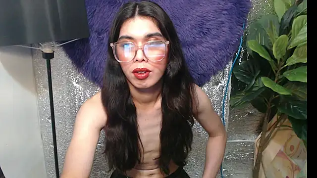 RoseAmarie online show from June 2026 07:13:01 PM