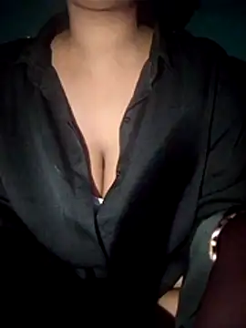 Cute-Ishita online show from June 2026 05:22:01 PM