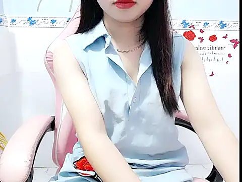 Snapshot of Emilysexy_cut chatting on June 2026 04:30:01 AM Emilysexy cut online show from June 2026 04:30:01 AM