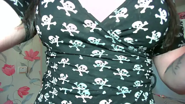 DarkxFoxy online show from May 2026 03:28:01 PM