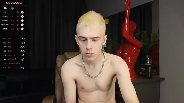 Tommy CrashXXX online show from May 2026 04:02:02 PM