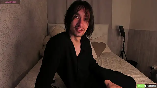 CalvinChapman online show from July 2026 03:08:01 AM