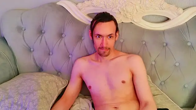 CalvinChapman online show from May 2026 01:56:01 AM