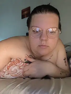 BadMommyyyyy online show from May 2026 10:26:01 AM