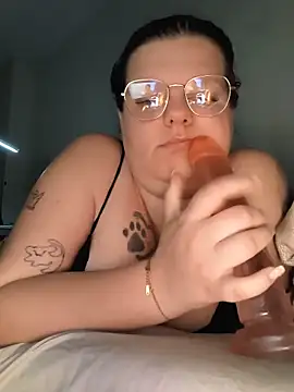 BadMommyyyyy online show from May 2026 10:47:02 AM