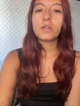 Snapshot of EveRave_Pink chatting on June 2026 01:16:01 PM EveRave Pink online show from June 2026 01:16:01 PM