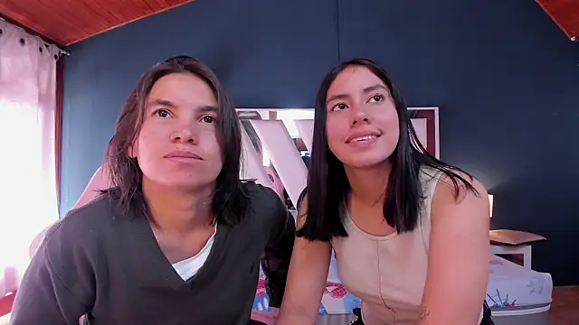 Soffy and Emily online show from June 2026 01:20:02 PM