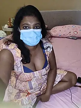 Xbees CT online show from June 2026 04:06:02 AM