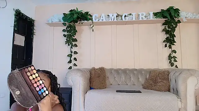 Snapshot of zhara_smith chatting on June 2026 12:55:02 PM zhara smith online show from June 2026 12:55:02 PM
