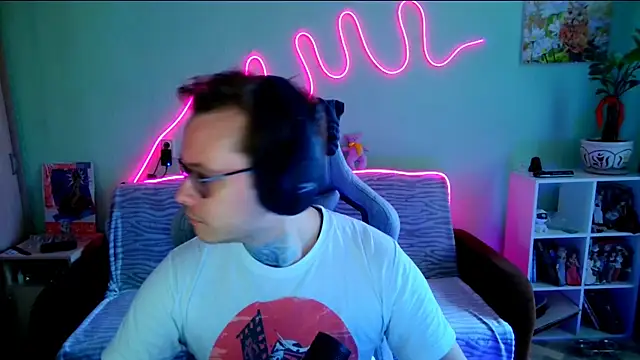 MeLanXolik online show from May 2026 02:34:02 PM