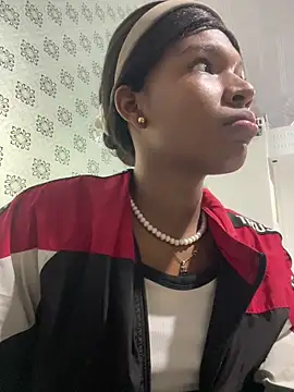 Snapshot of Liss_Love1 chatting on June 2026 03:02:02 AM Liss Love1 online show from June 2026 03:02:02 AM
