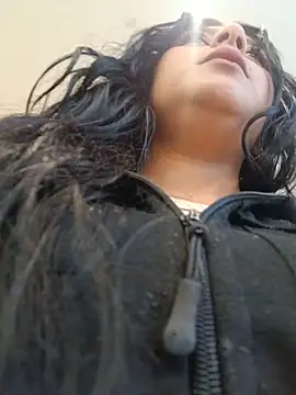 ariana foxx  online show from May 2026 03:32:02 PM